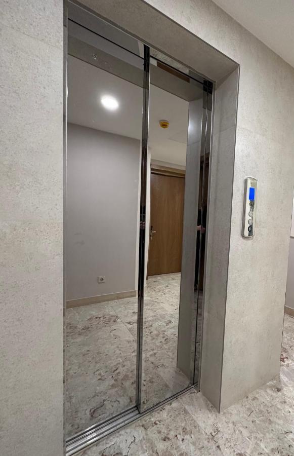 Hotel Embassy Tbilisi Exterior foto